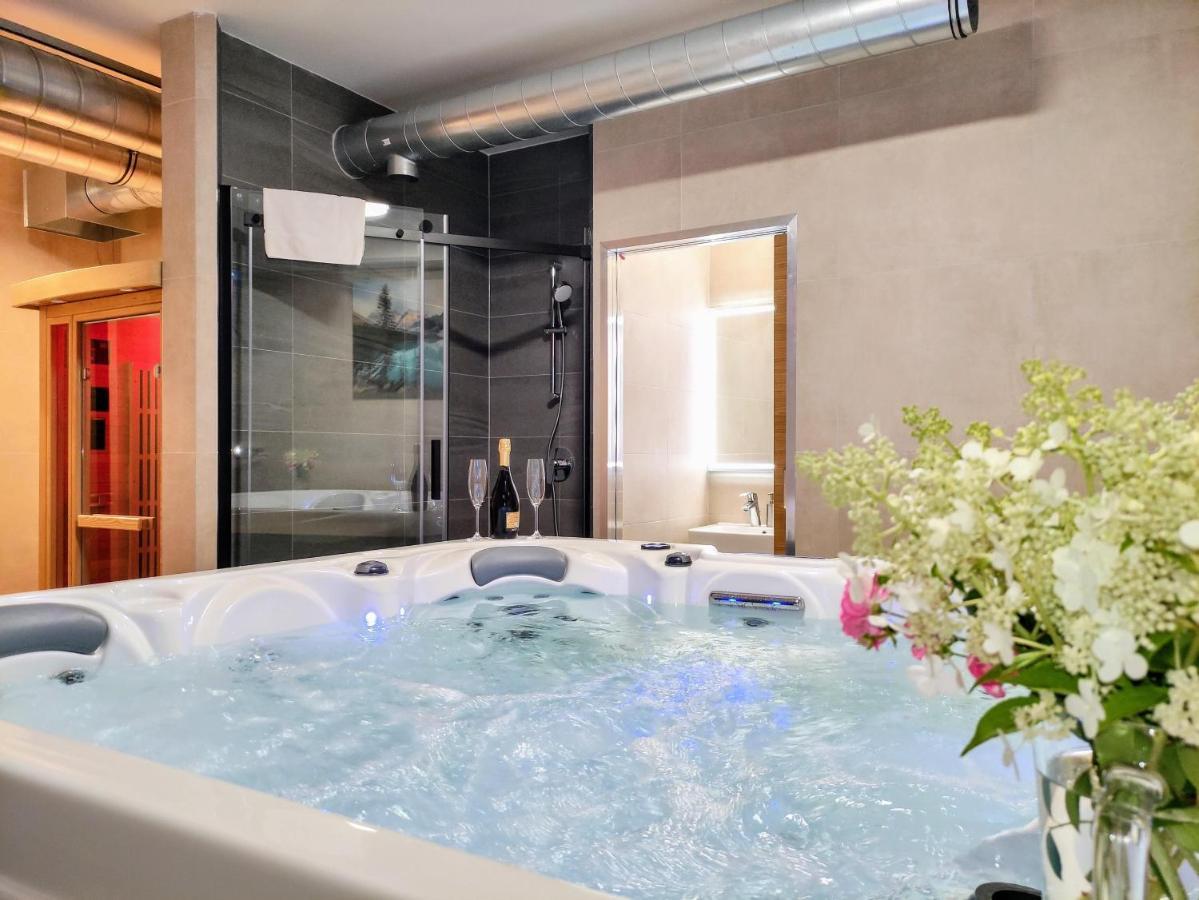 Grand Spa Harrachov - Wellness Luxusni Apartman S Velkou Virivkou, Saunou, Kuchyni A Venkovnim Posezenim V Centru Harrachova エクステリア 写真